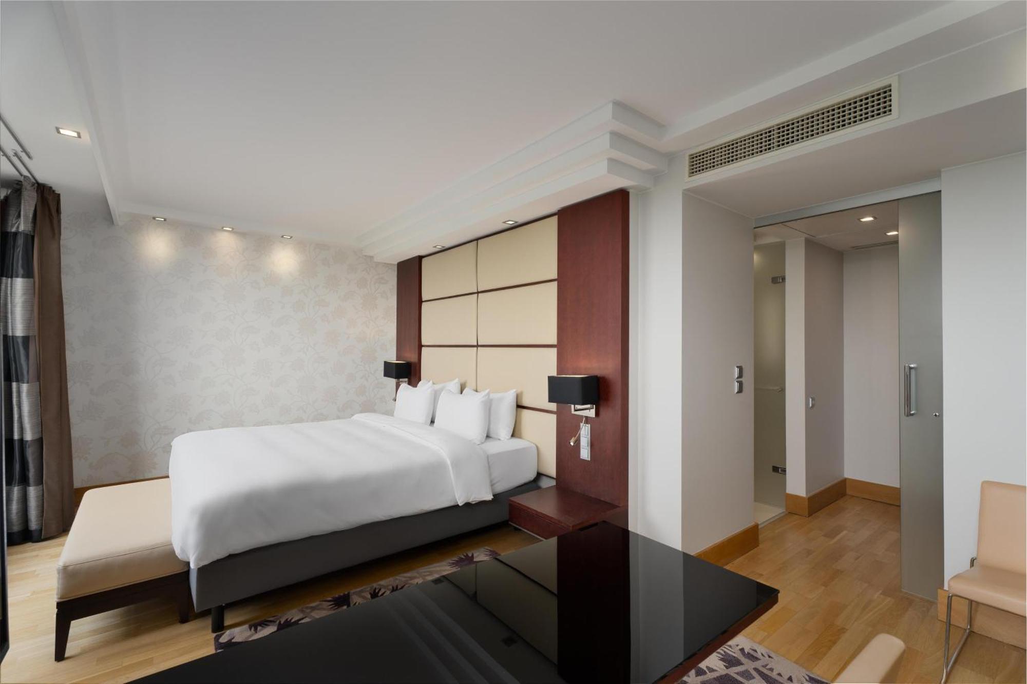 Radisson Blu Elizabete Hotel, 4*