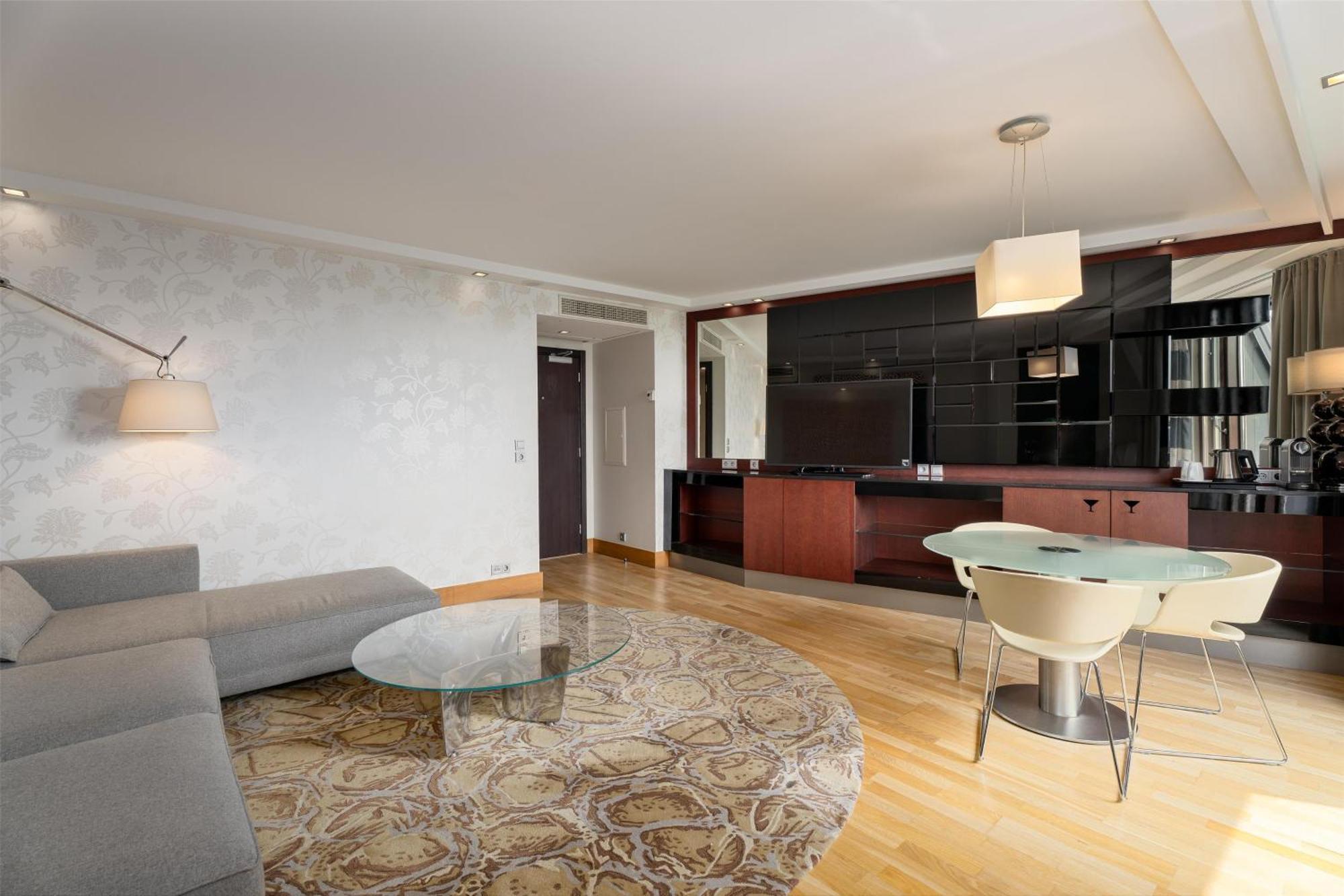 Radisson Blu Elizabete Hotel, Hotel 4*